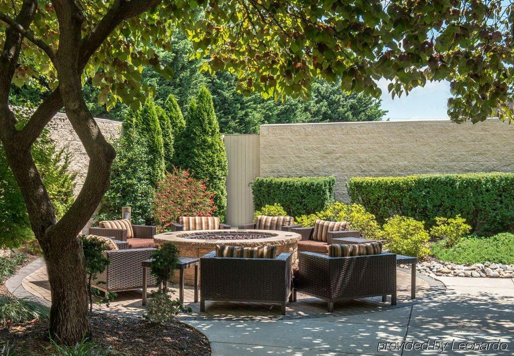 Courtyard By Marriott Frederick Hotel Екстериор снимка
